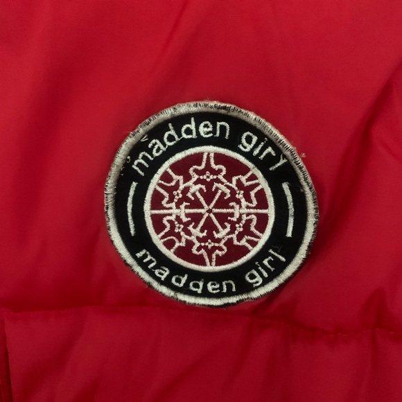 Women’s Madden Girl Logo Red Puffer Vest. Excellent Condition. Size L. - Picture 4 of 6